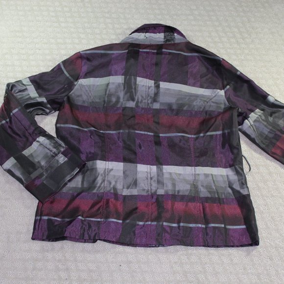 Vintage Cache Size: M Purple, Grey and Silver Jacket - Picture 2 of 5